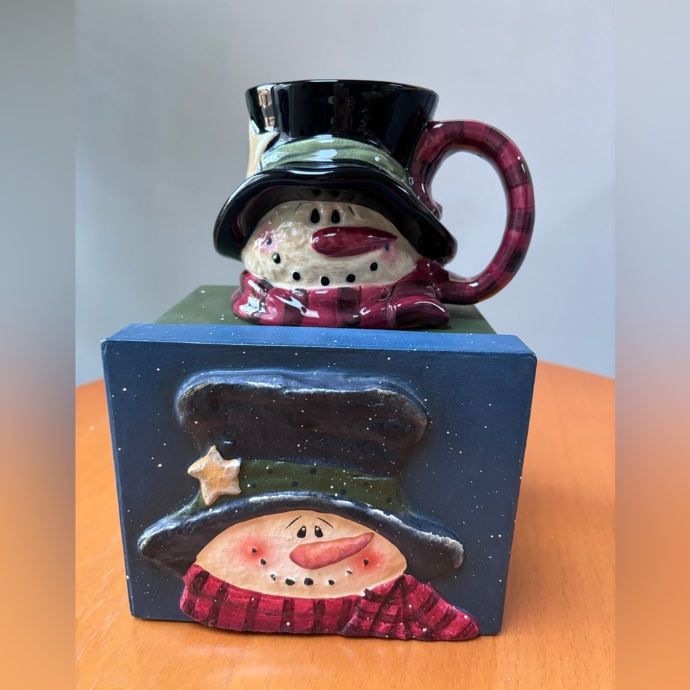 Snowman face mug with matching box